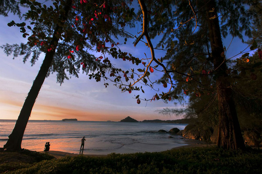 Pantai Lhok Geulumpang Pantai Lhok Geulumpang